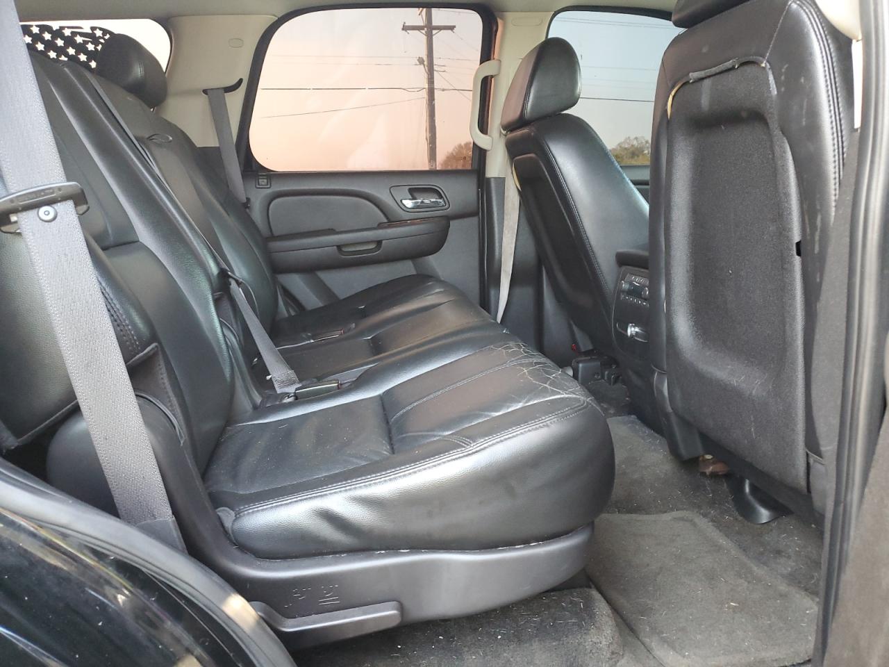 2007 Chevrolet Tahoe - Image 11