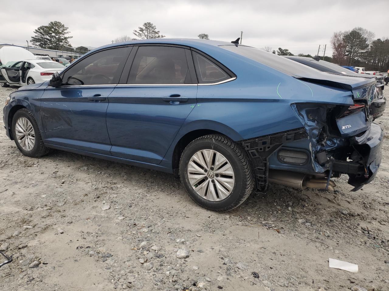 2019 Volkswagen Jetta - Image 2