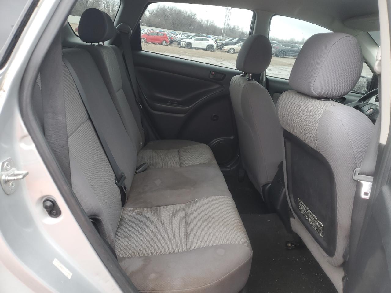 2008 Pontiac Vibe - Image 10