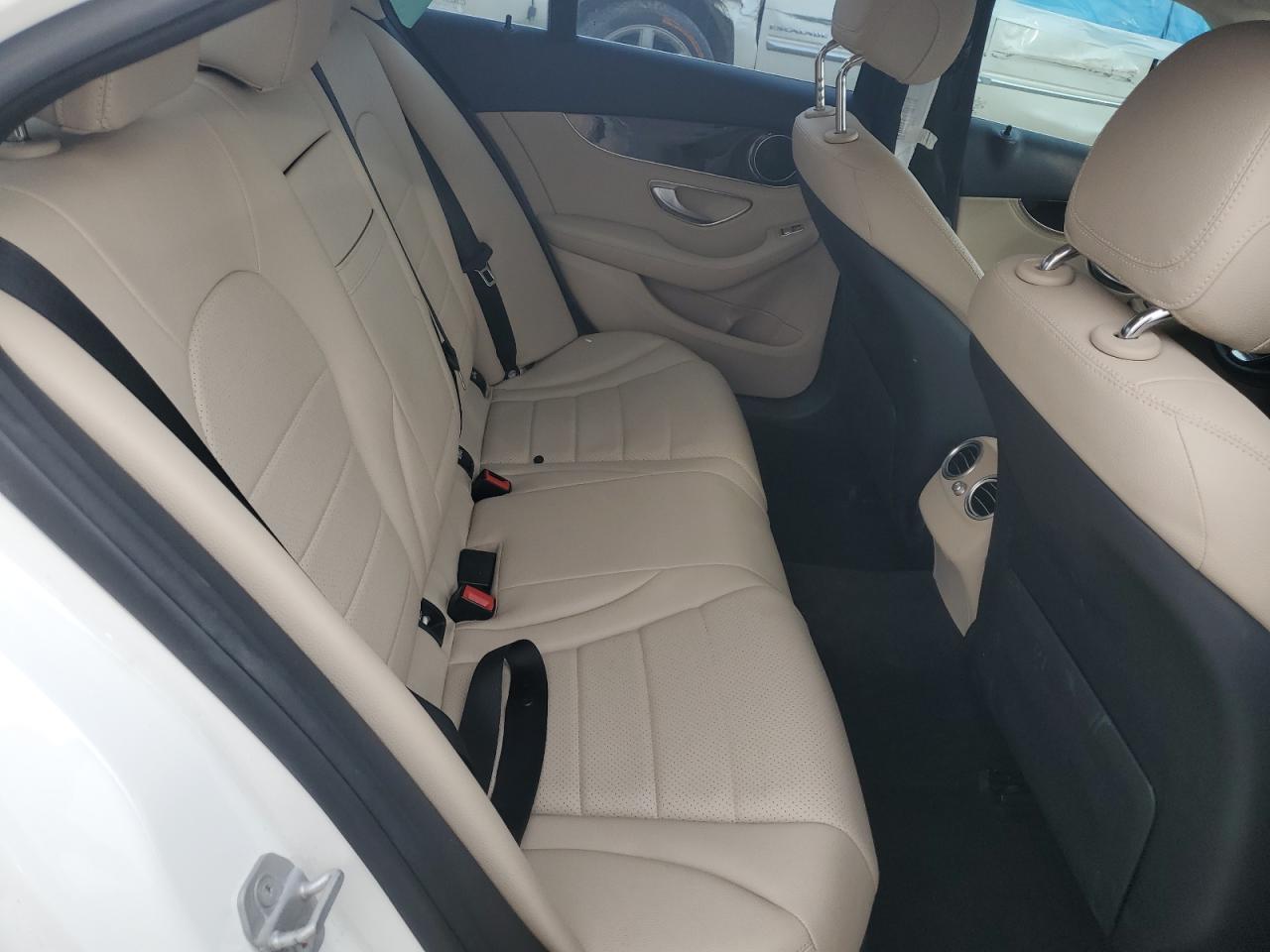 2015 Mercedes-Benz C-klasse - Image 11