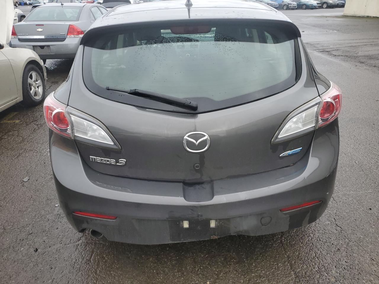 2012 Mazda 3 - Image 6