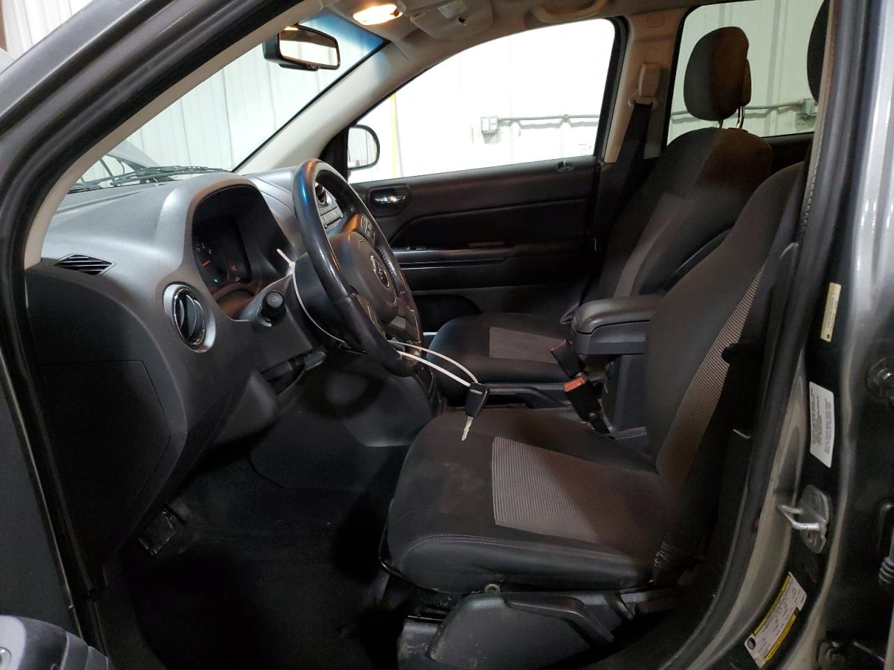 2012 Jeep Compass - Image 7