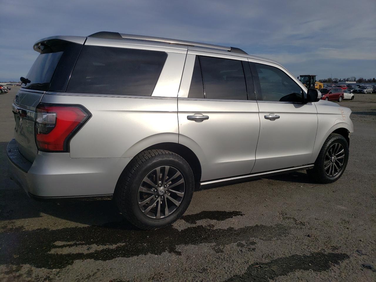 2019 Ford Expedition - Image 3