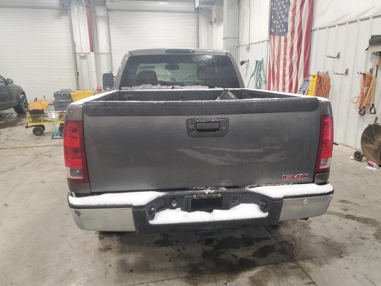 2011 GMC Sierra - Image 6