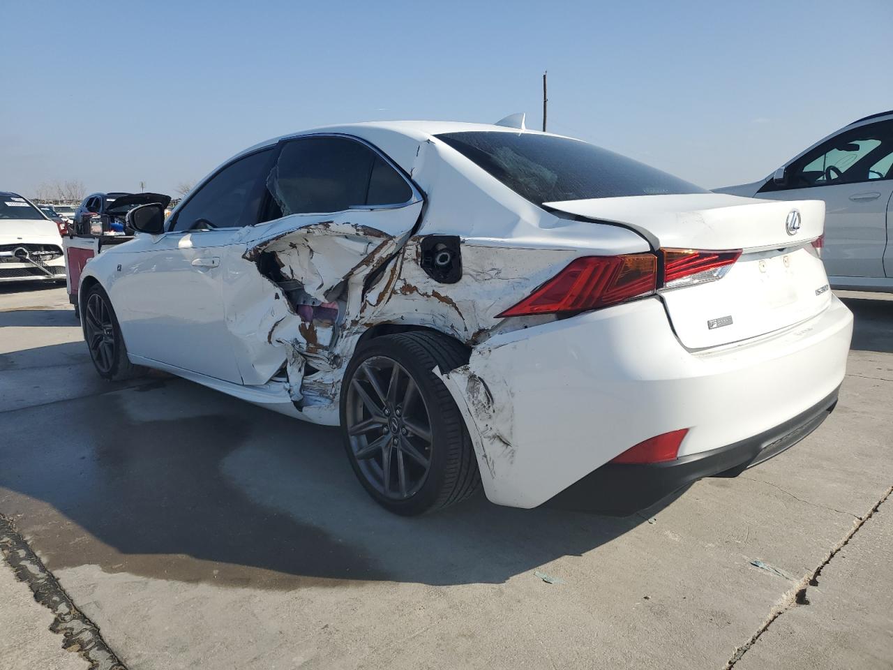 2018 Lexus IS - Image 2