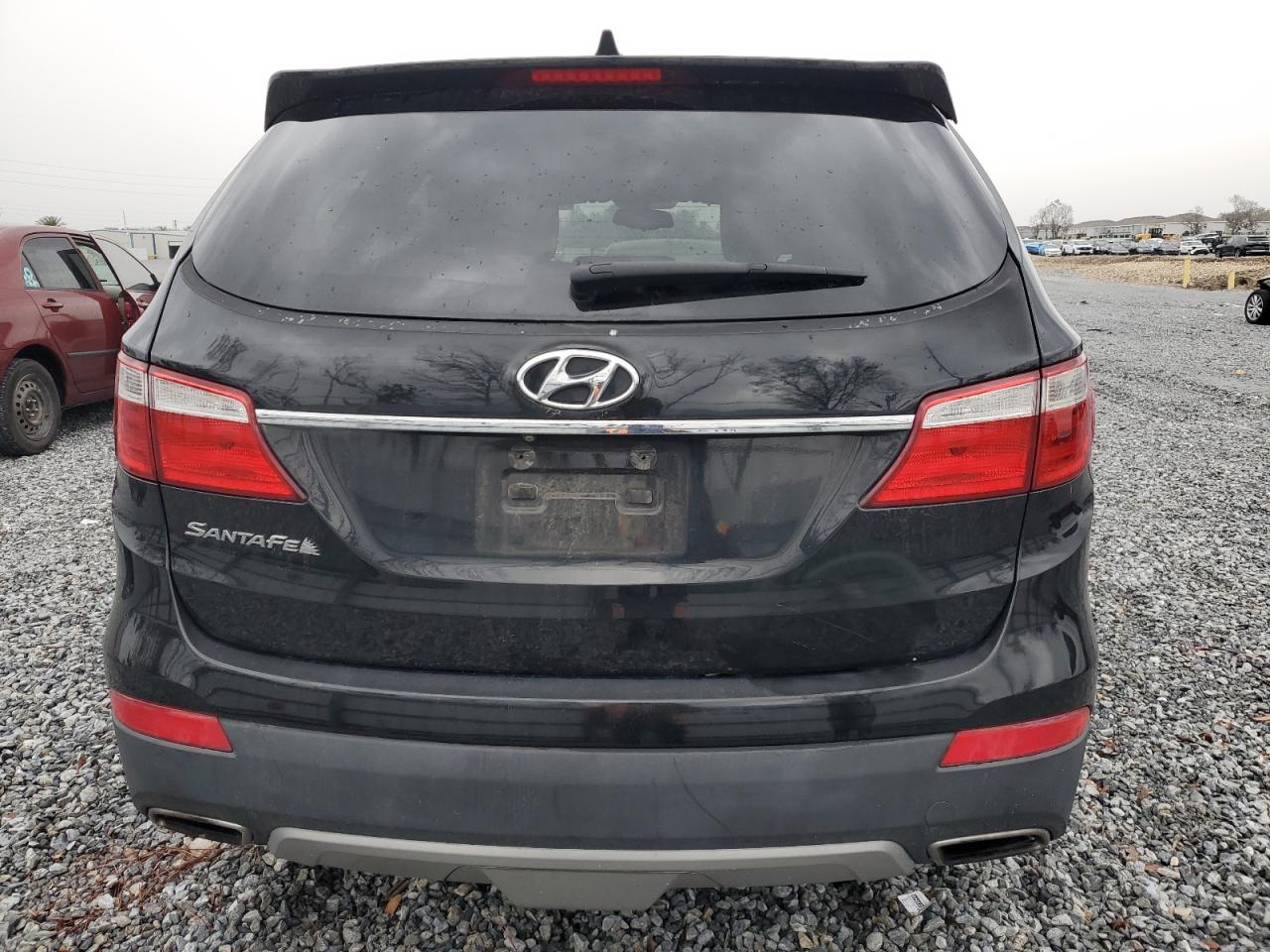 2016 Hyundai Santa Fe - Image 6