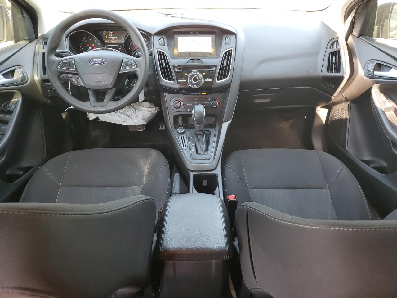 2017 Ford Focus - Image 8