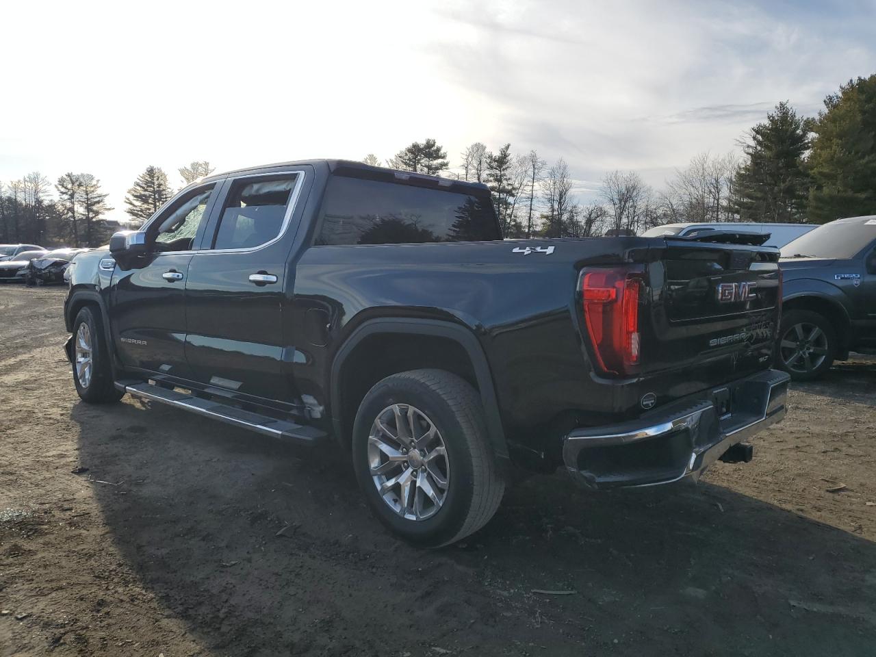 2021 GMC Sierra - Image 2