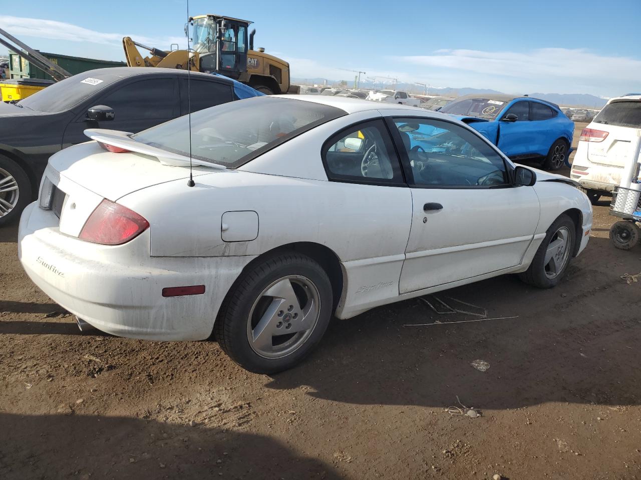 2003 Pontiac Sunfire - Image 3