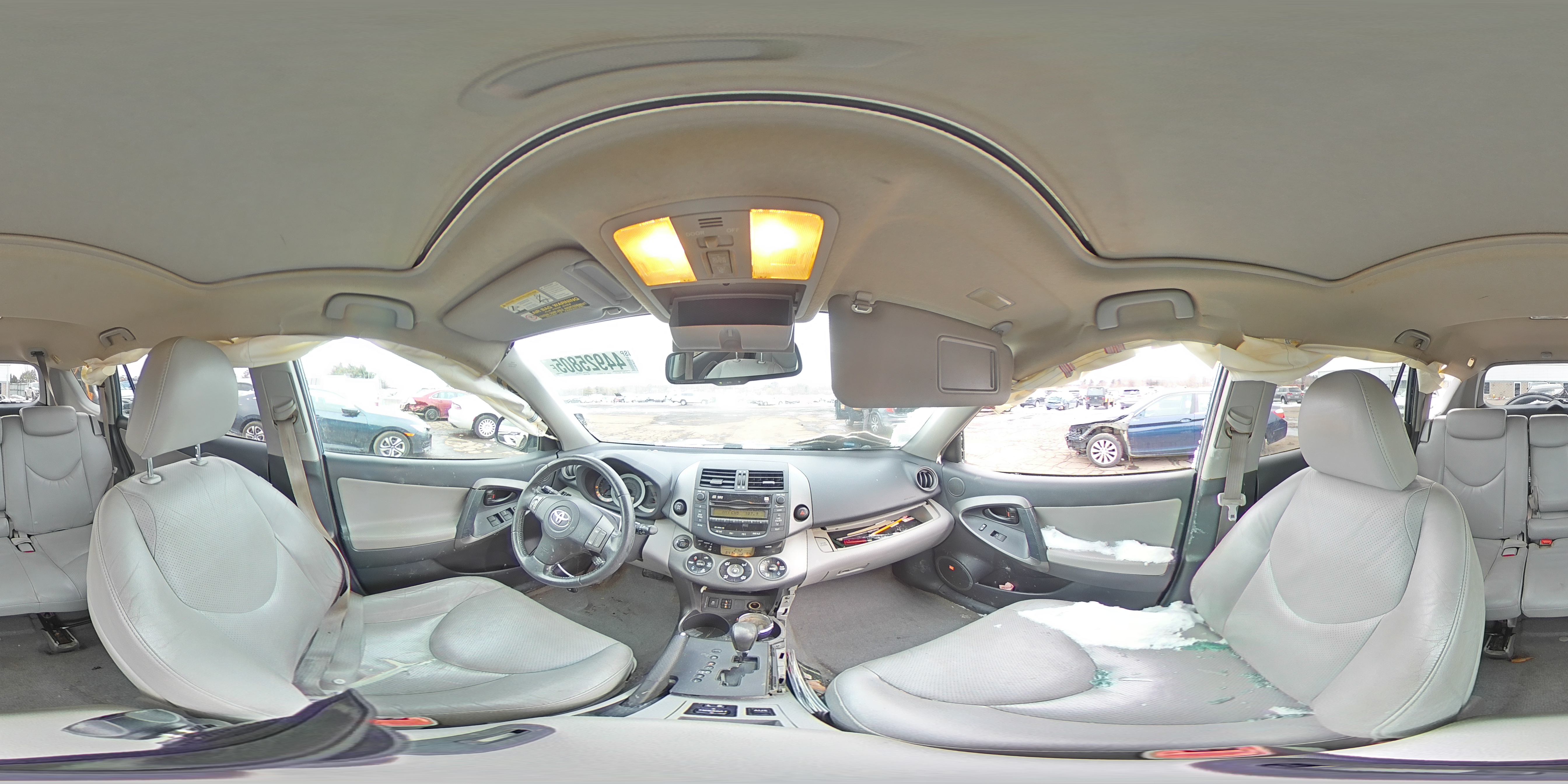 2010 Toyota RAV 4 - Image 12