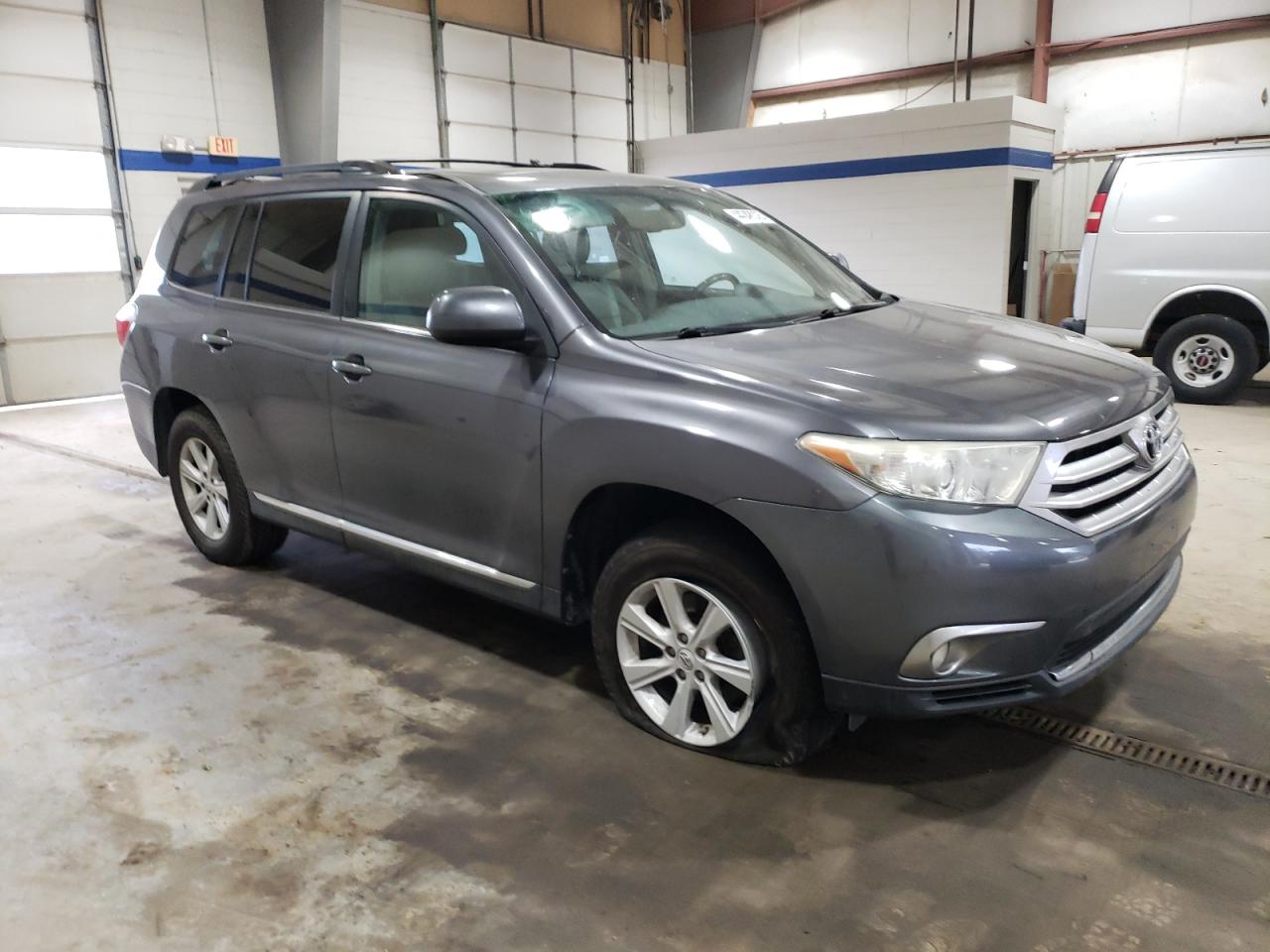 2013 Toyota Highlander - Image 4