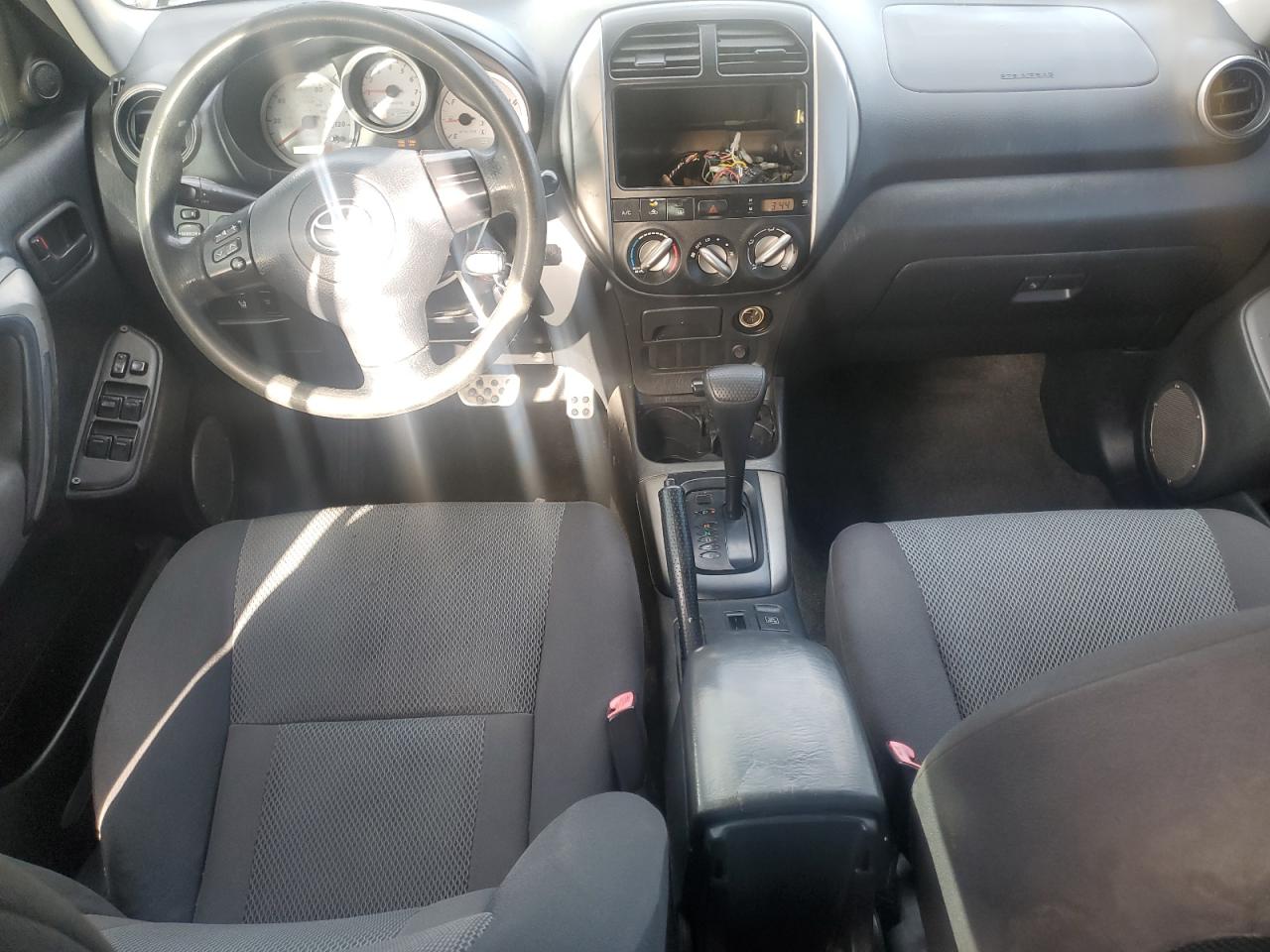 2005 Toyota RAV 4 - Image 8