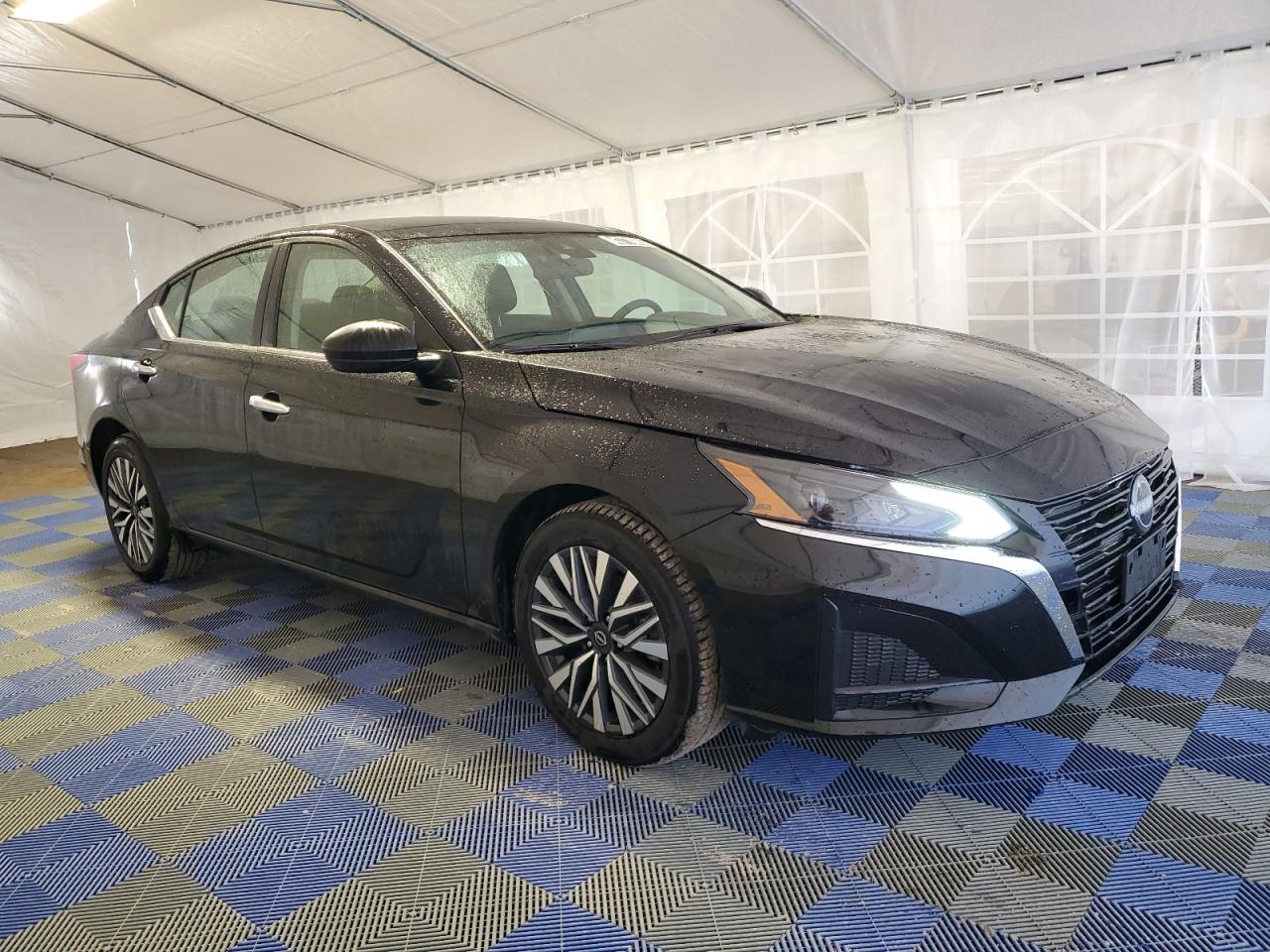 2024 Nissan Altima - Image 4