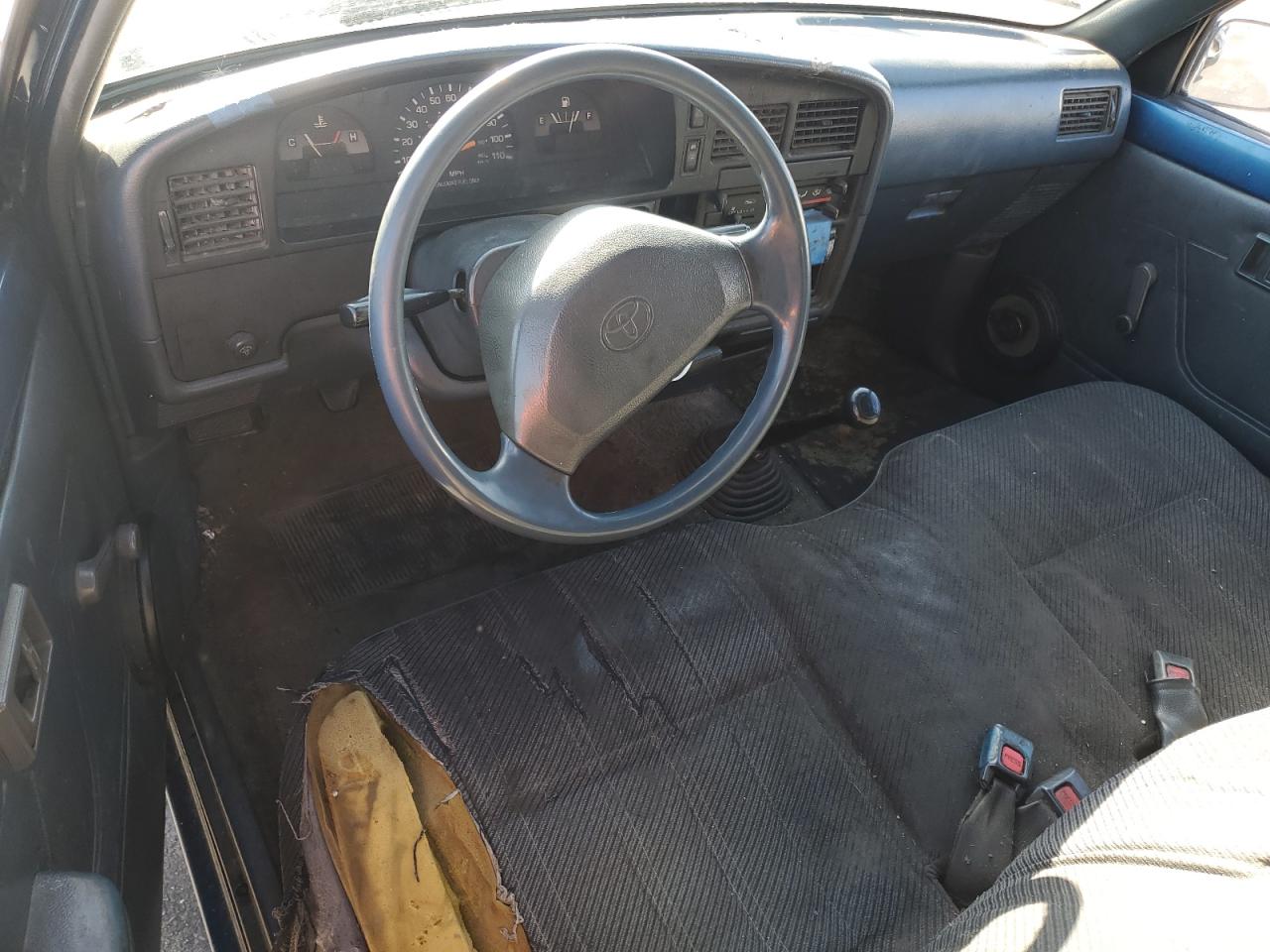1994 Toyota Pickup - Image 8