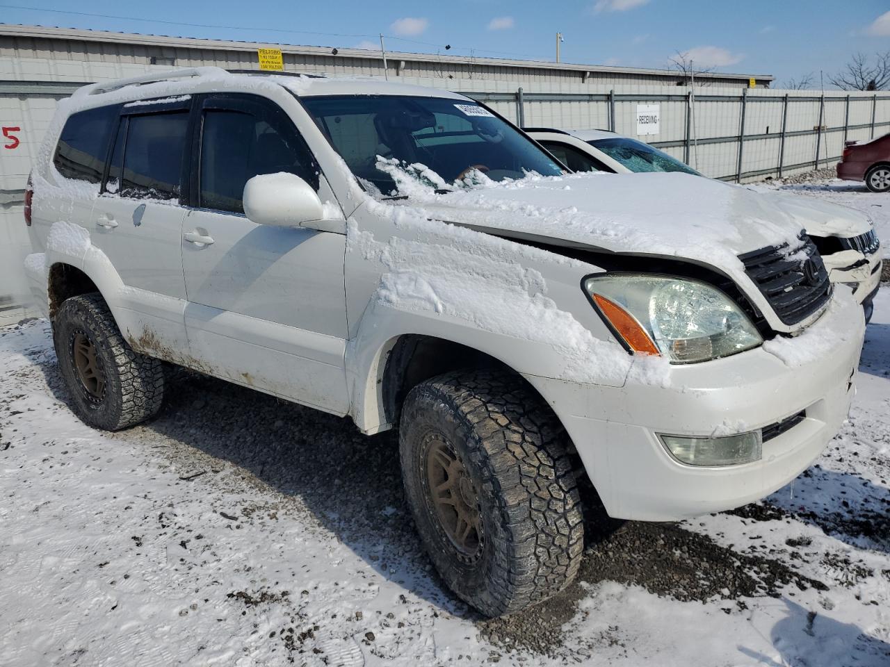 2004 Lexus GX - Image 4