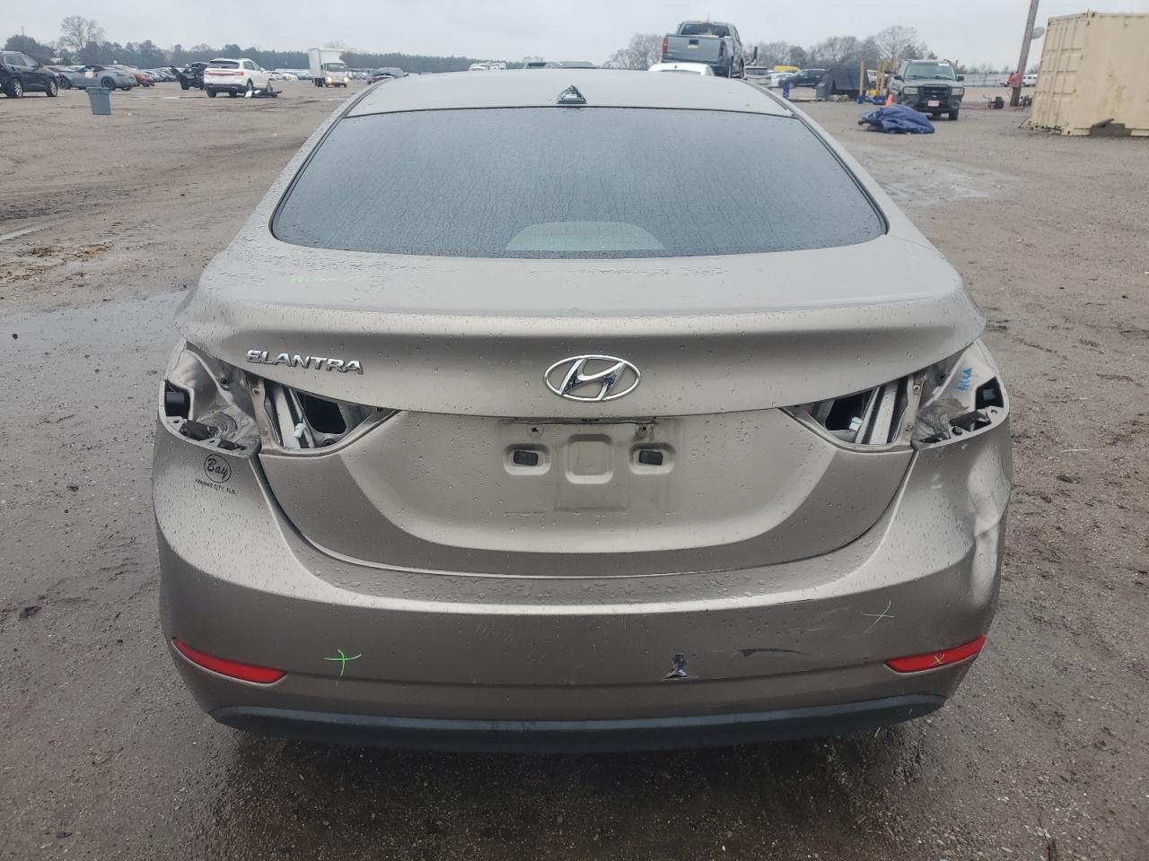 2015 Hyundai Elantra - Image 6
