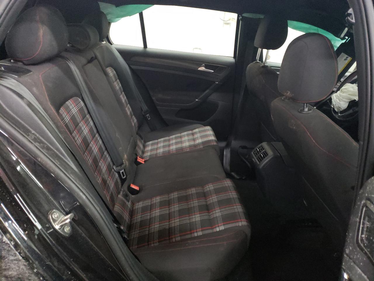 2019 Volkswagen GTI - Image 11