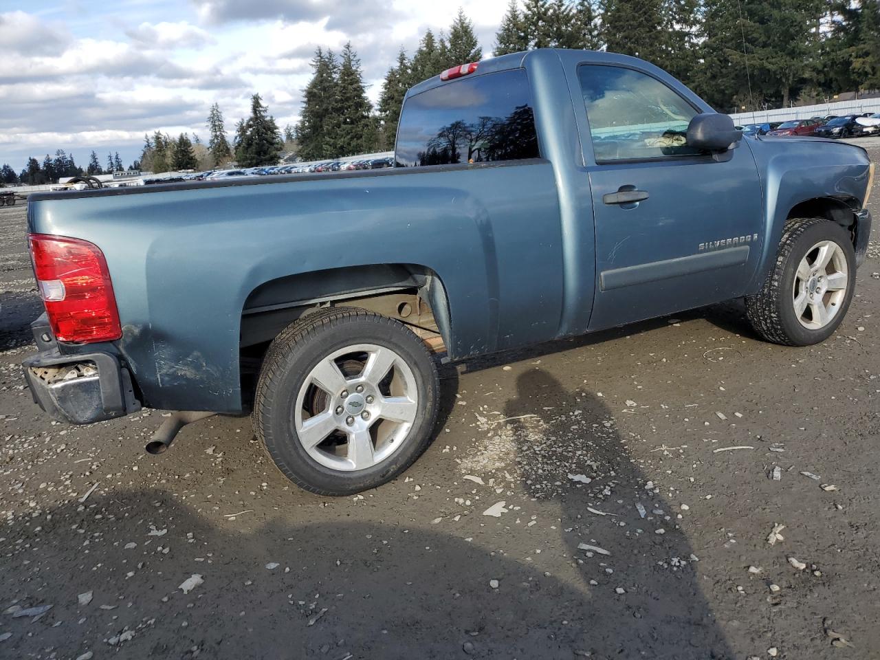 2008 Chevrolet Silverado - Image 3