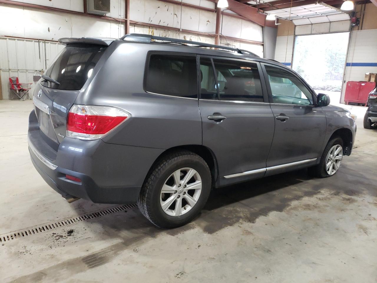 2013 Toyota Highlander - Image 3