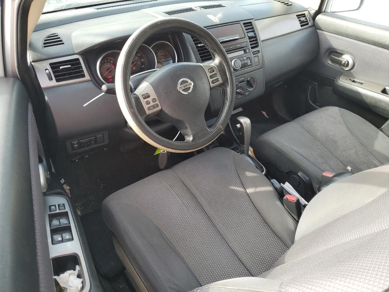 2008 Nissan Versa - Image 8