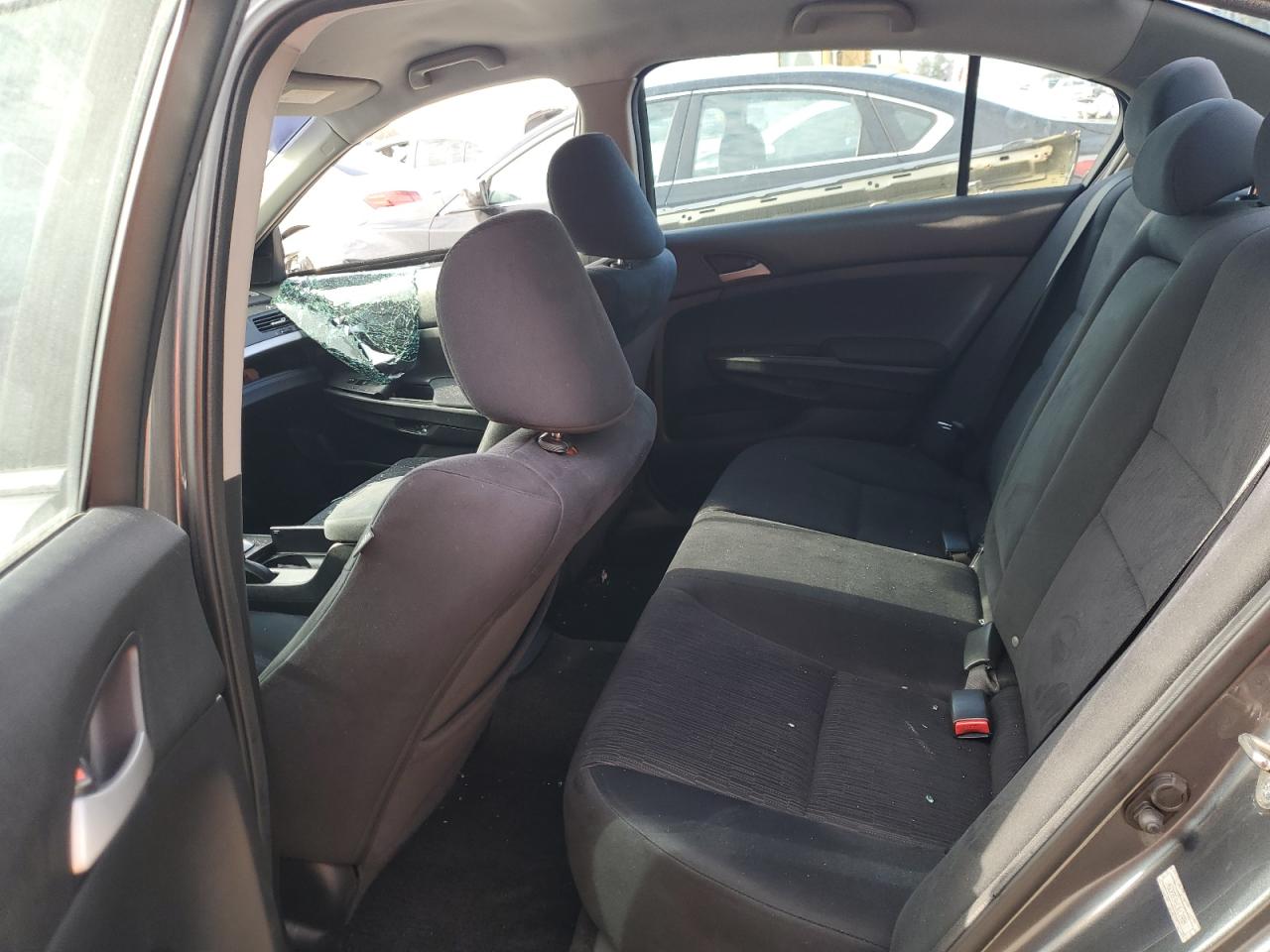 2012 Honda Accord - Image 10