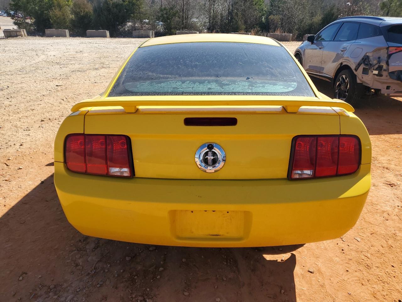 2005 Ford Mustang - Image 6
