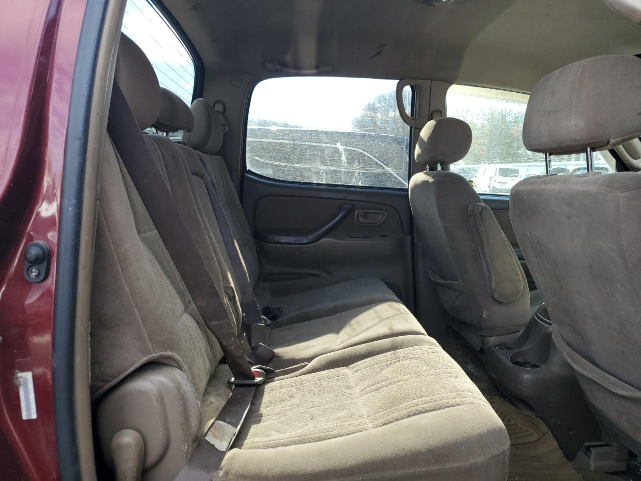 2004 Toyota Tundra - Image 10