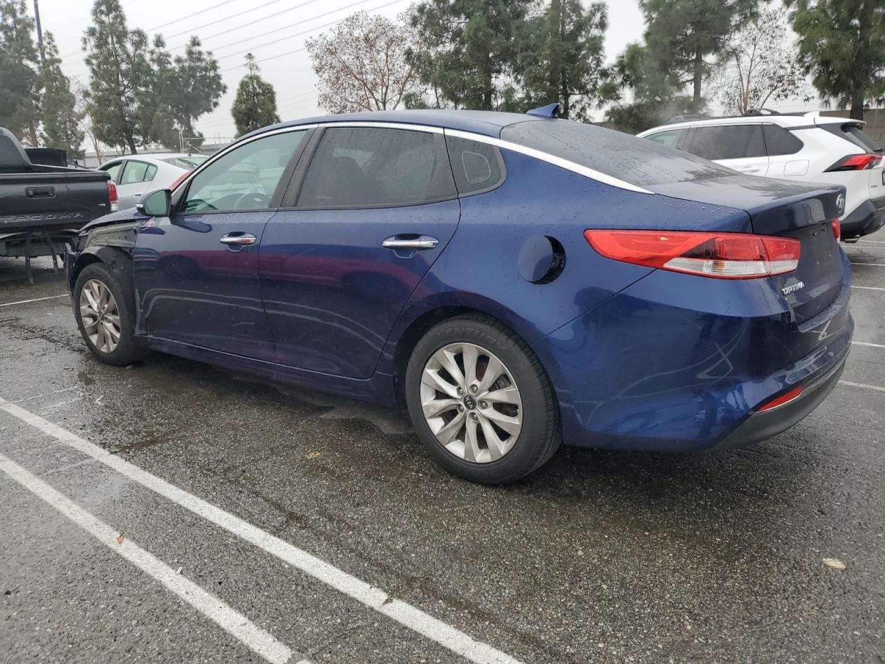 2016 Kia Optima - Image 2