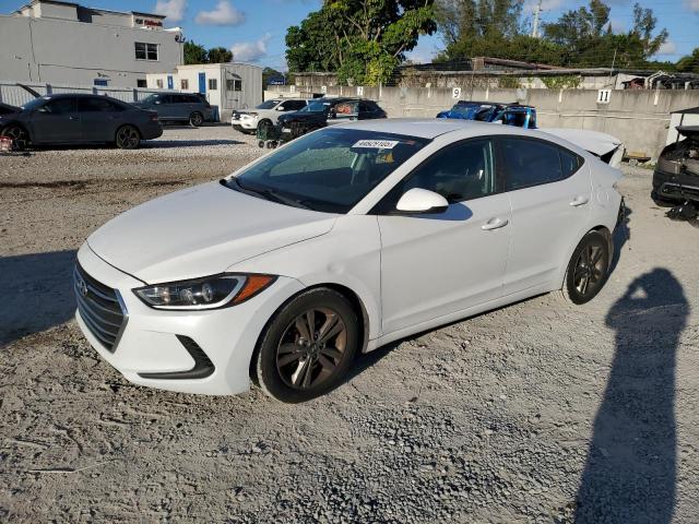  HYUNDAI ELANTRA 2018 Biały