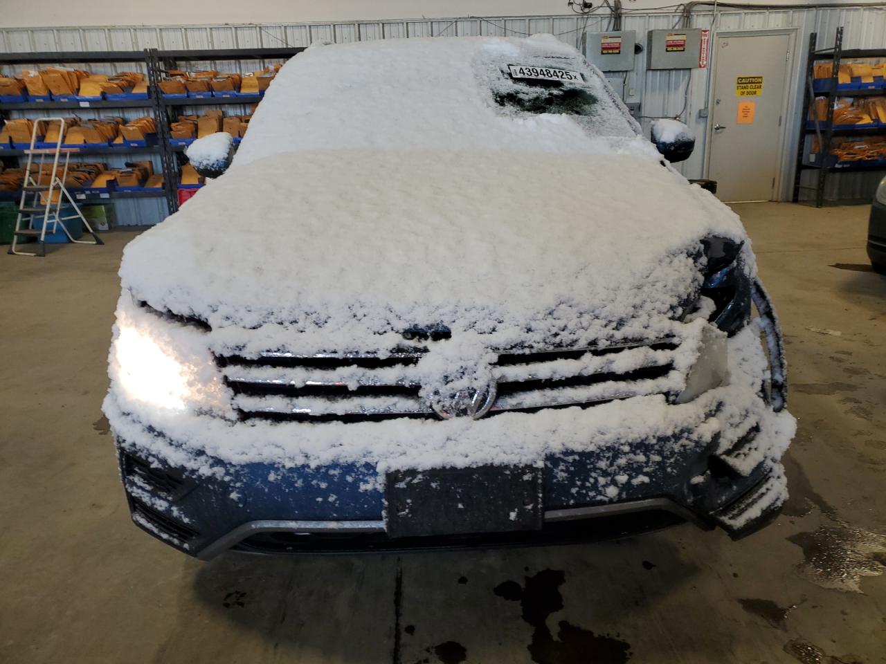 2018 Volkswagen Tiguan - Image 5
