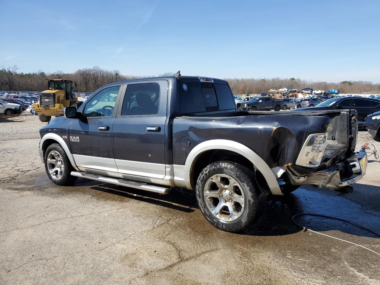 2015 RAM 1500 - Image 2