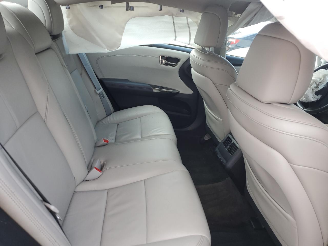 2014 Toyota Avalon - Image 10