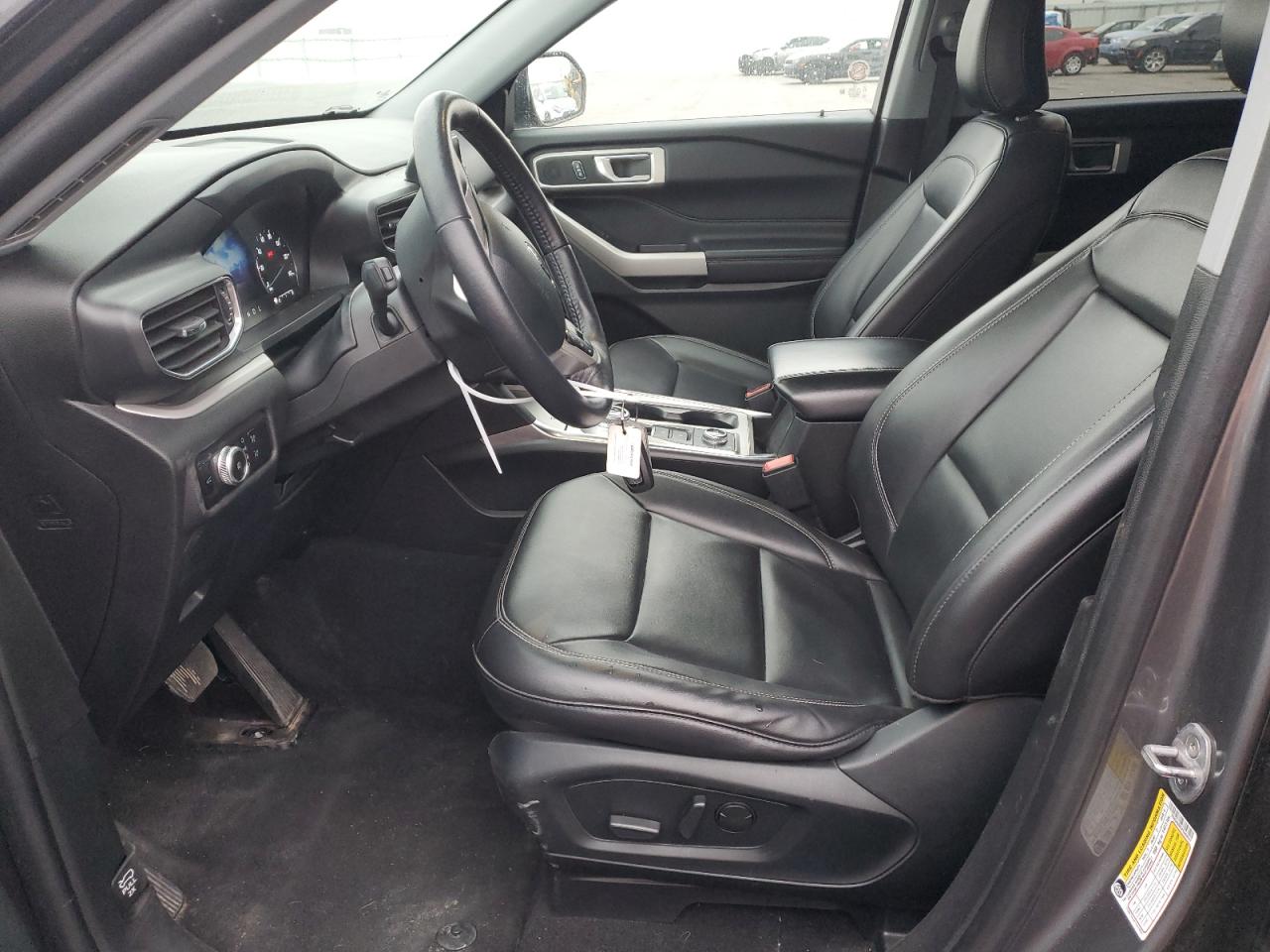 2023 Ford Explorer - Image 7