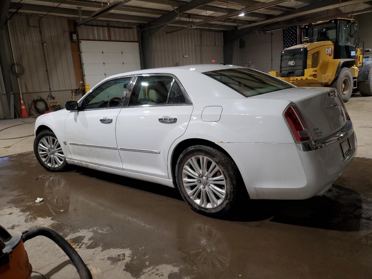 2013 Chrysler 300 - Image 2