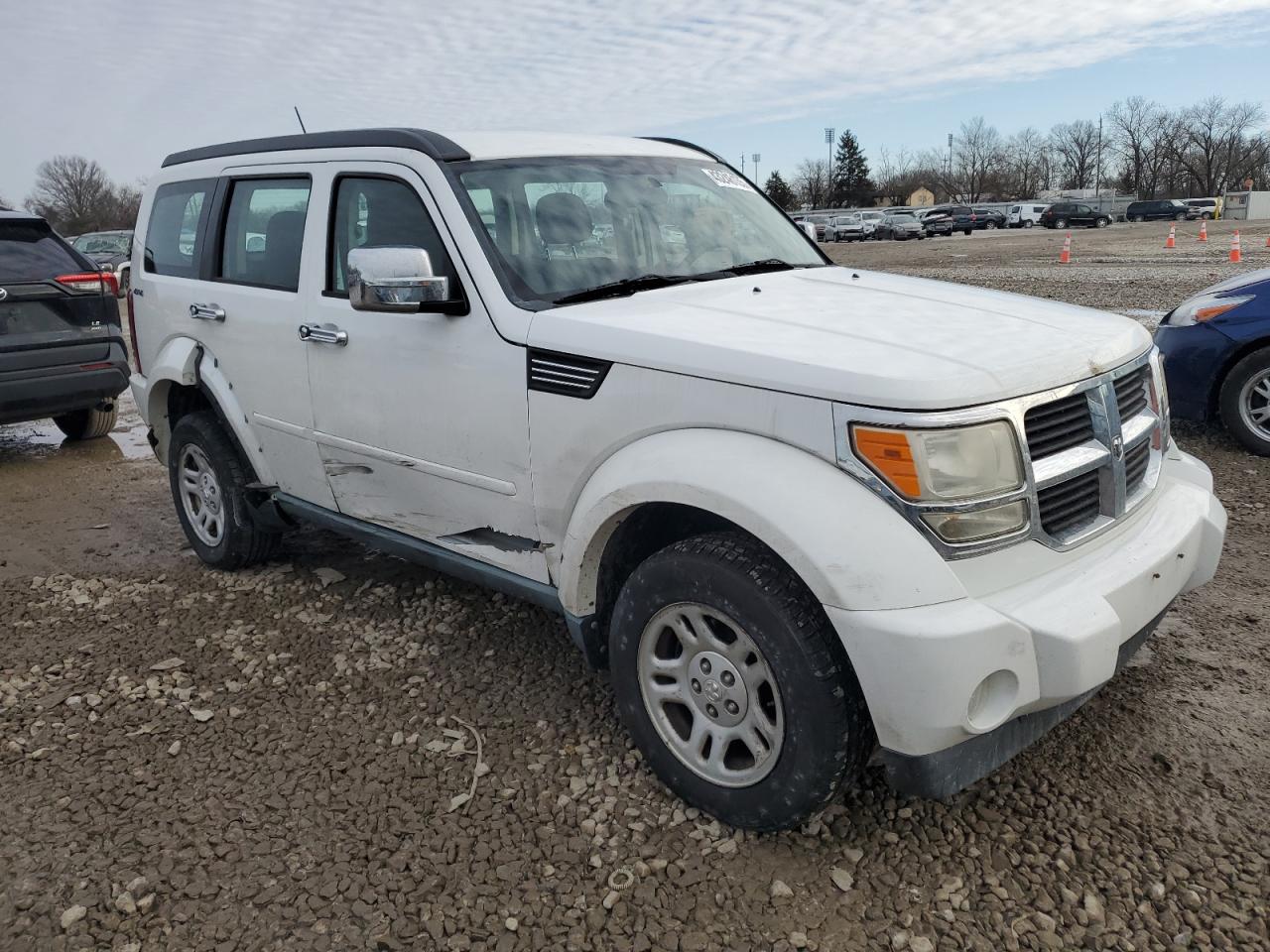 2011 Dodge Nitro - Image 4