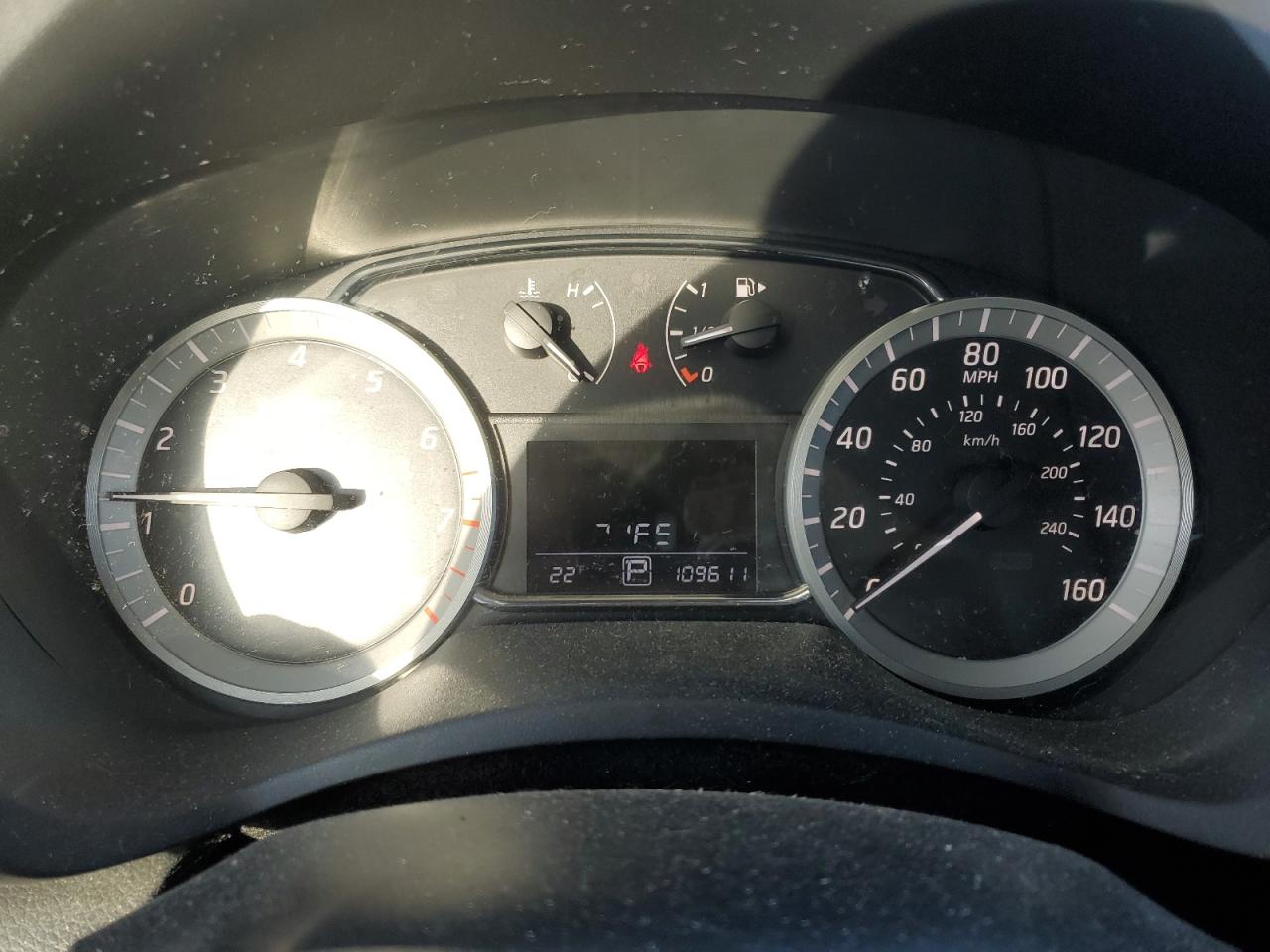 2015 Nissan Sentra - Image 9