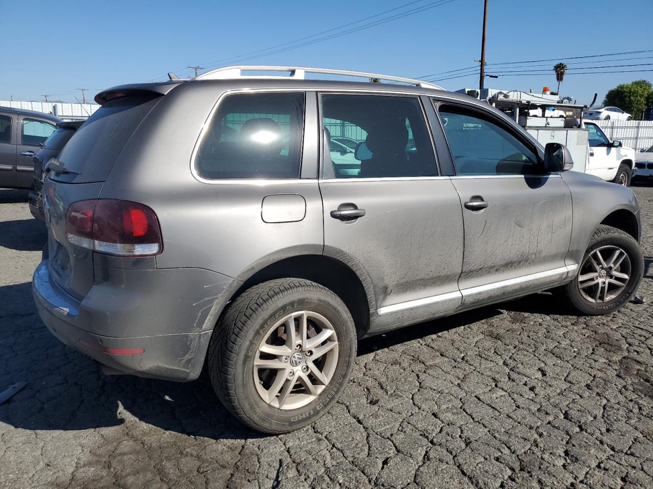 2009 Volkswagen Touareg - Image 3