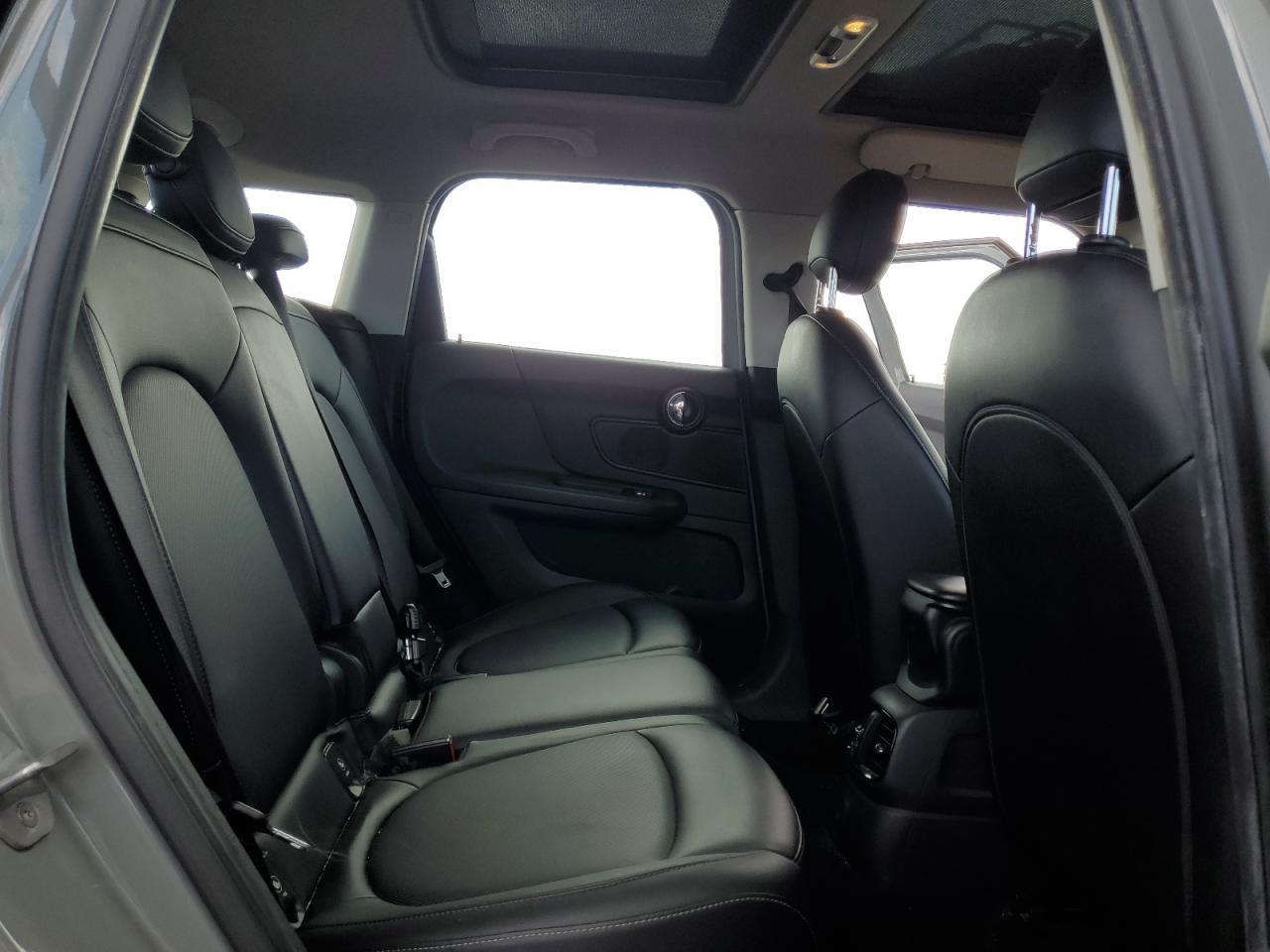 2017 MINI Cooper - Image 10