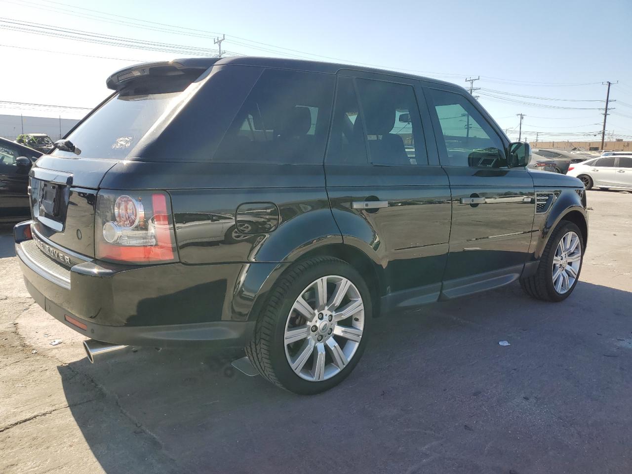 2010 Land Rover Range Rover - Image 3