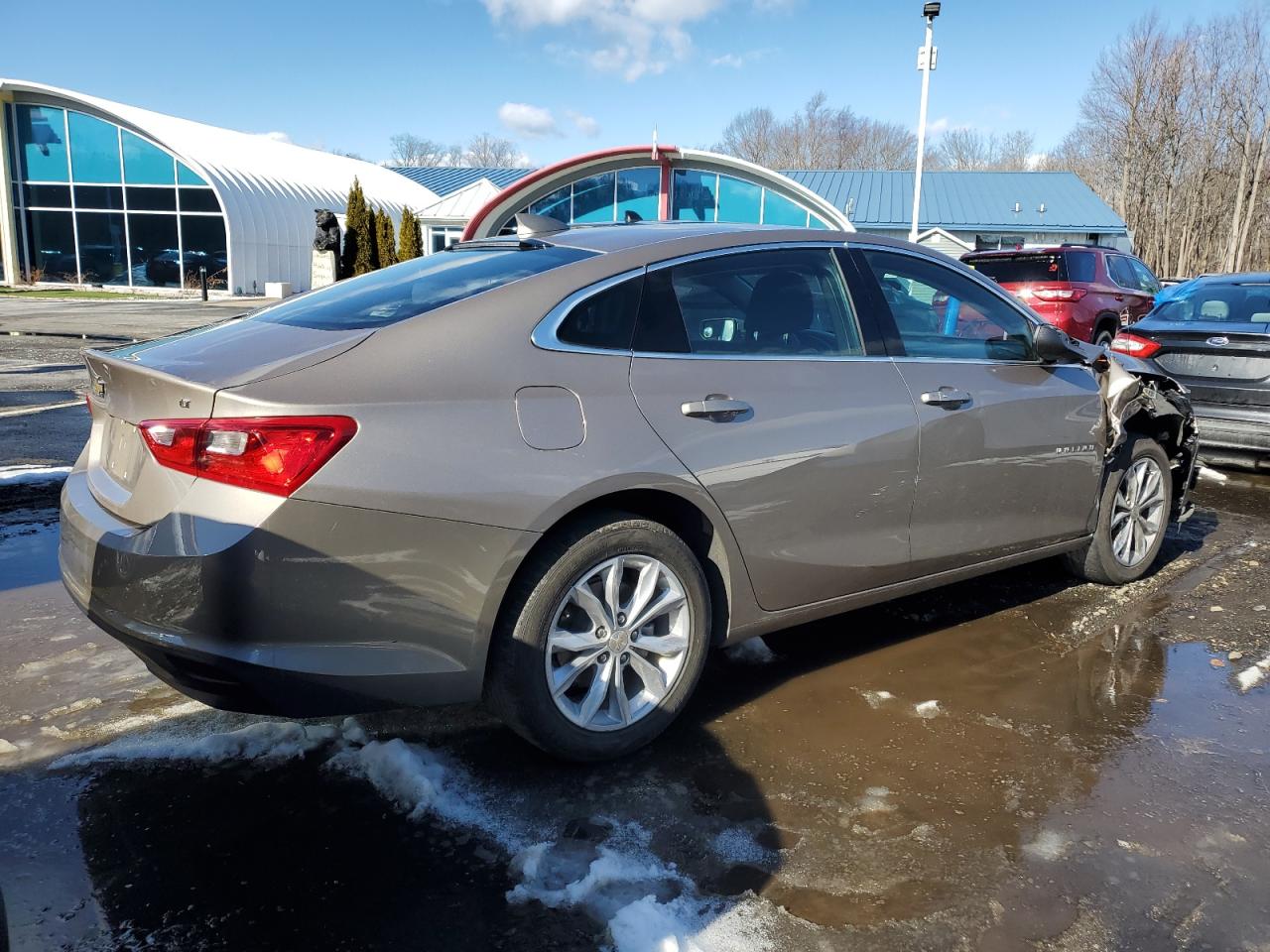 2023 Chevrolet Malibu - Image 3