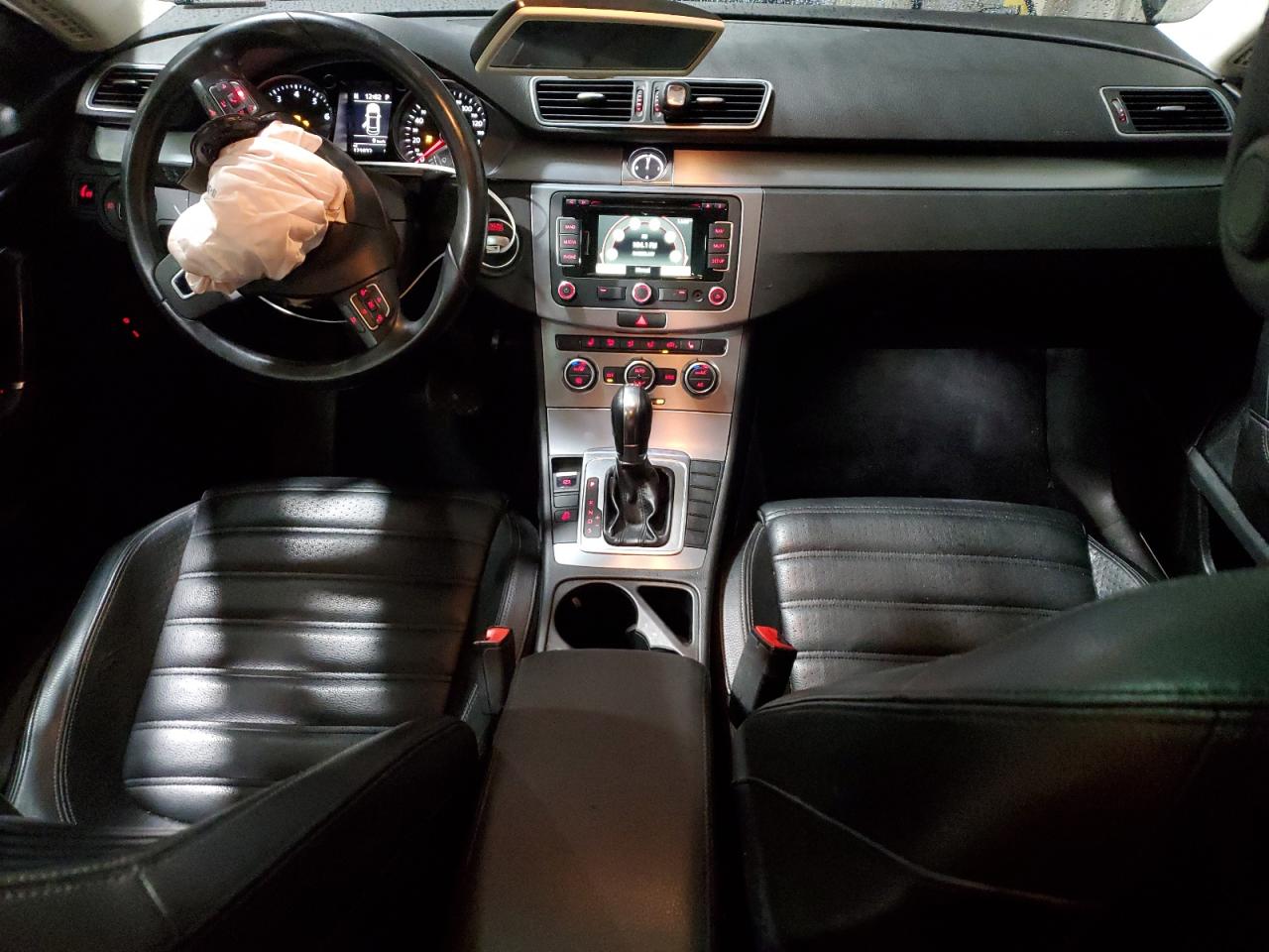 2013 Volkswagen Passat CC - Image 8