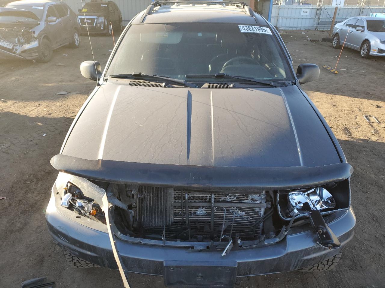 2001 Jeep Grand Cherokee - Image 13
