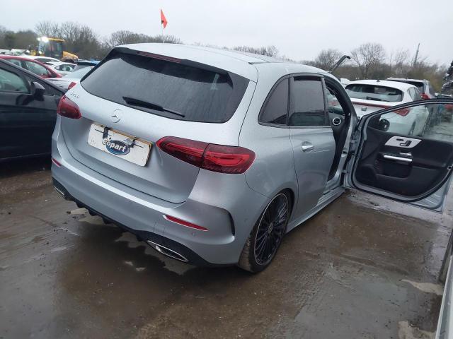 2024 MERCEDES BENZ B 200 AMG