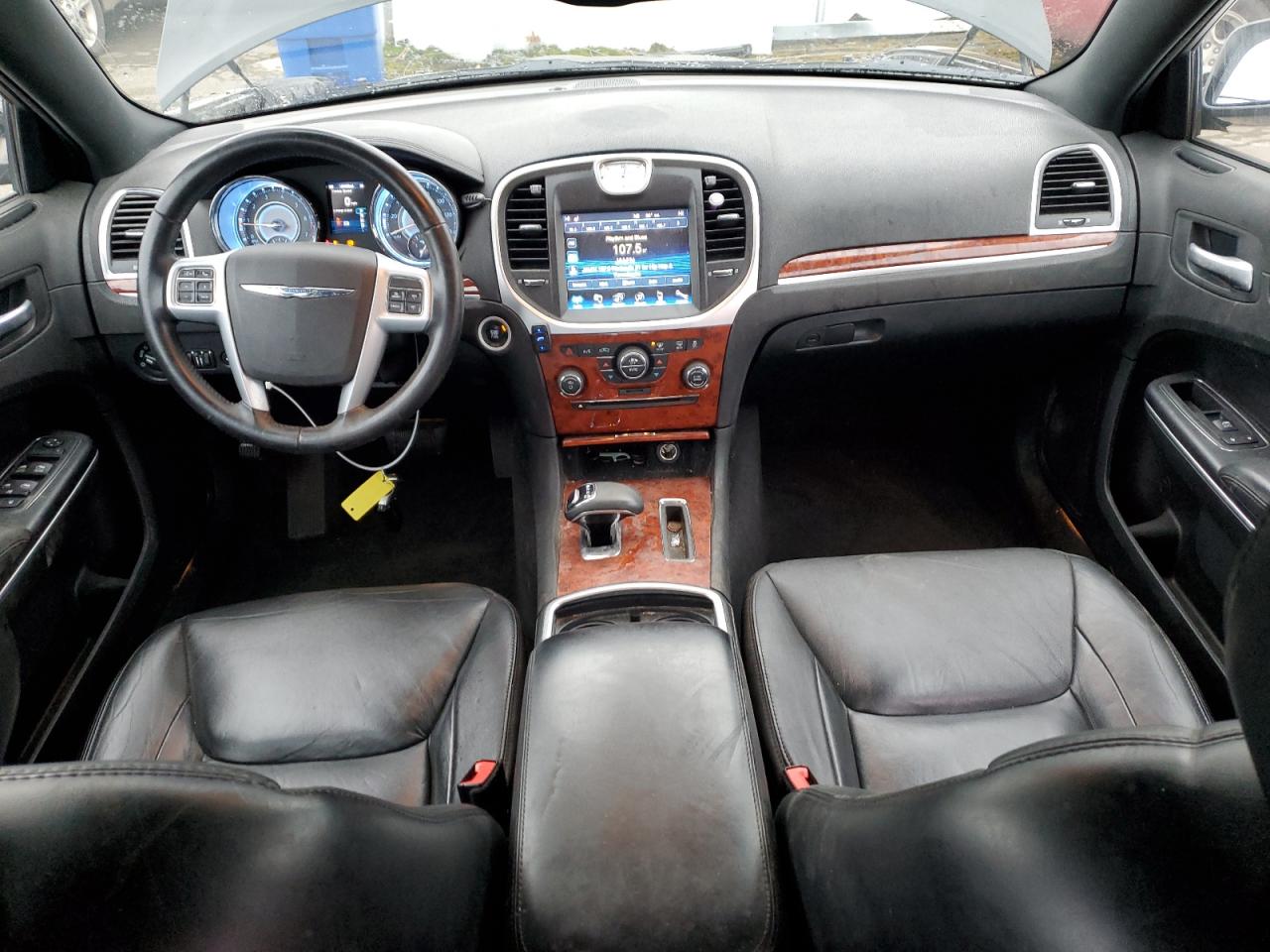 2014 Chrysler 300 - Image 8