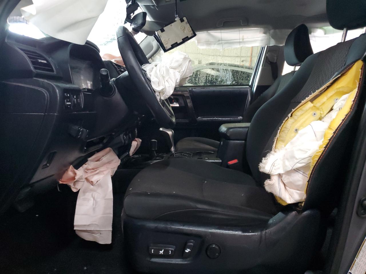 2022 Toyota 4Runner Sr5/Sr5 Premium VIN: JTEPU5JR3N6008221 Lot: 43739085