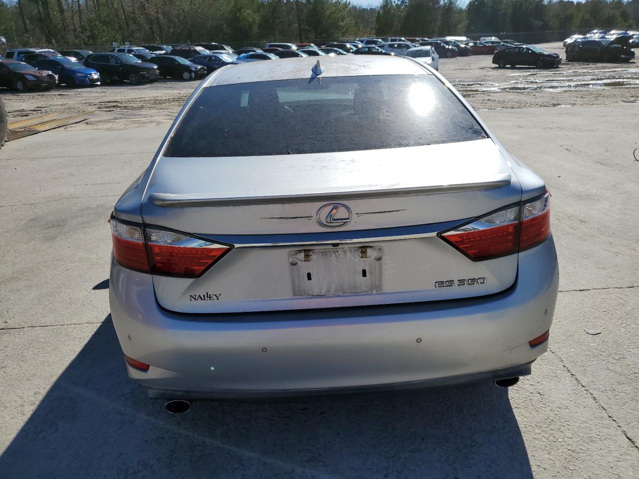 2015 Lexus ES - Image 6