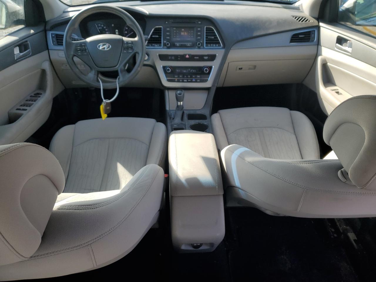 2016 Hyundai Sonata - Image 8