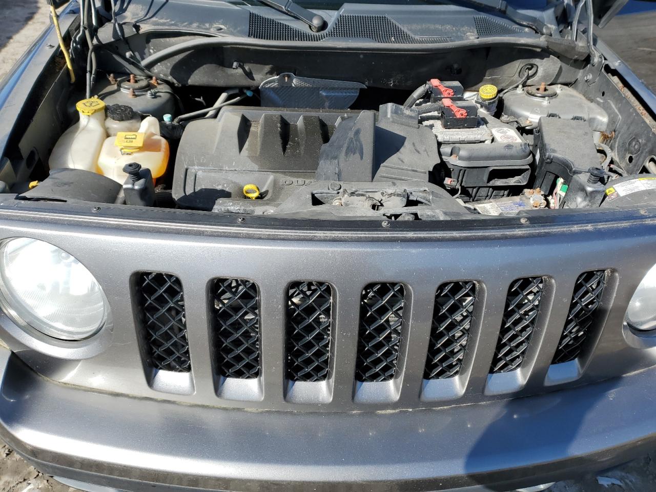 2013 Jeep Liberty (Patriot) - Image 12