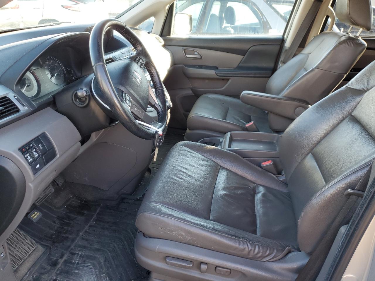 2012 Honda Odyssey - Image 7