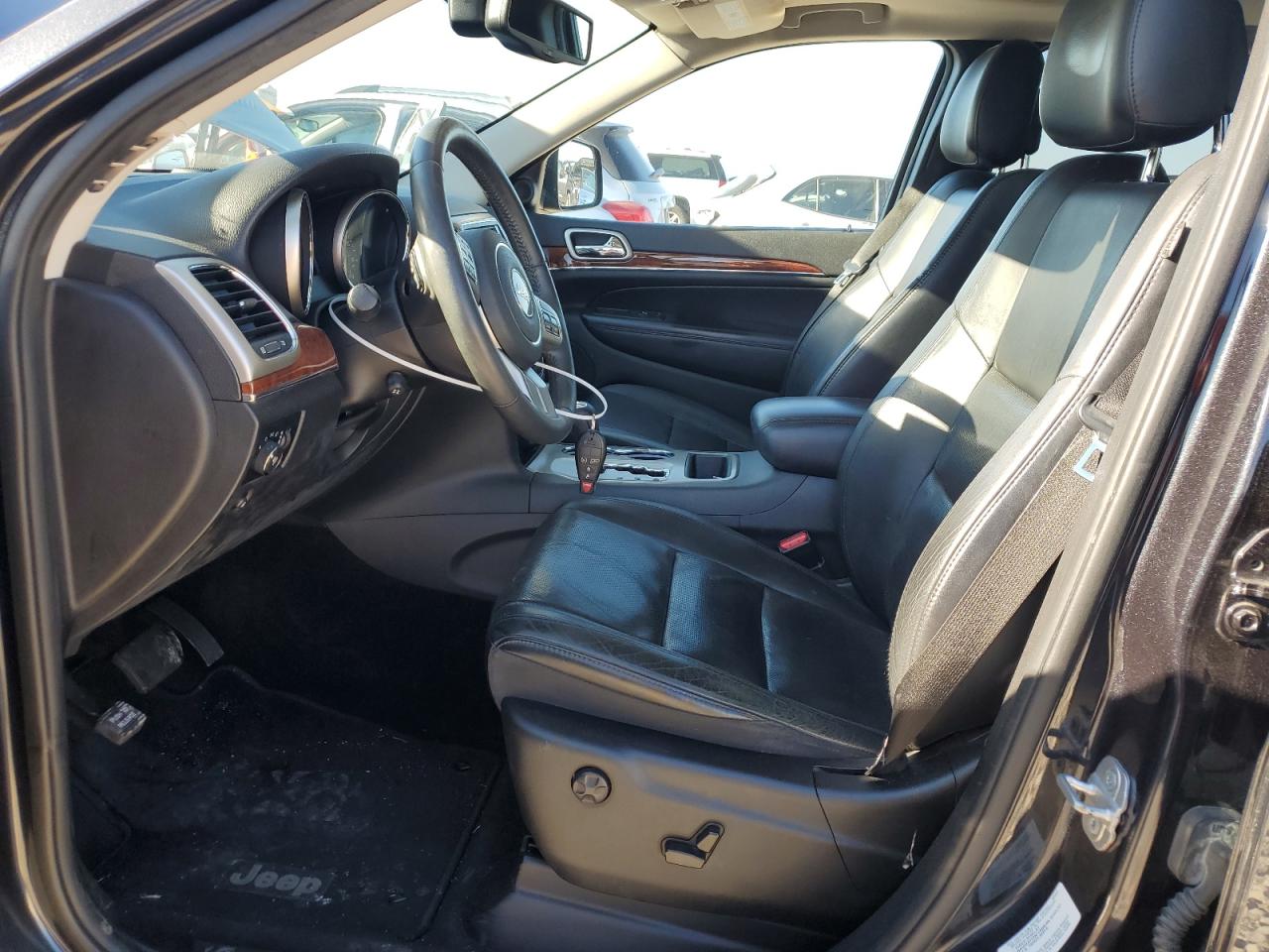 2012 Jeep Grand Cherokee - Image 7